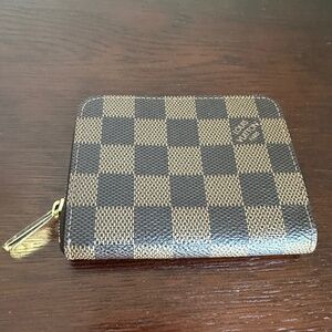 Louis Vuitton Zippy Coin Purse Damier
